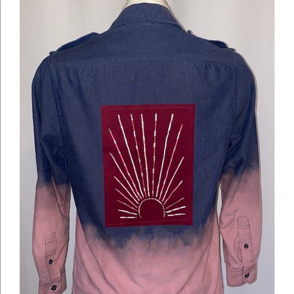 SUNRISE DIP DYED GRAPHIC BACK BUTTON DOWN SHIRT - Picture 5 of 7